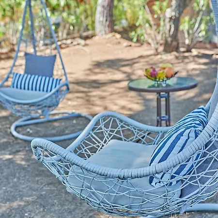 Bleu Tropez