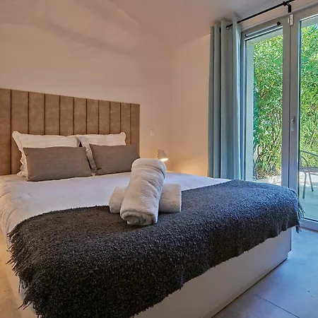 Вилла Bleu Tropez Гассен